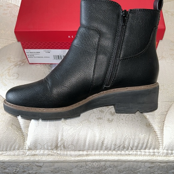 Boots - Picture 5 of 5